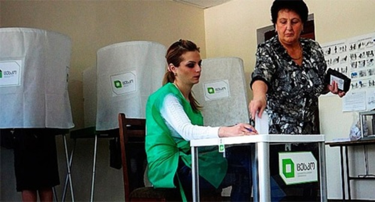 At a polling station in Georgia. Photo: https://i.imgur.com/4RLNRyw.png At a polling station in Georgia. Photo: https://i.imgur.com/4RLNRyw.png