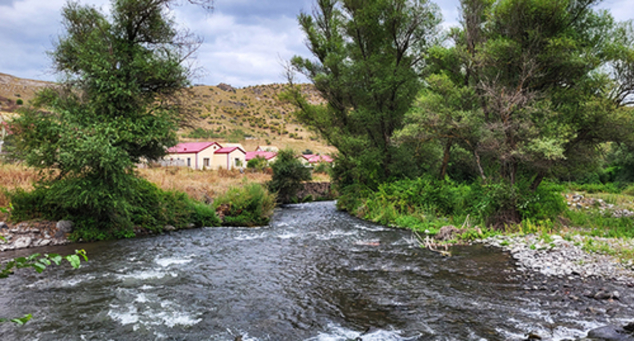 The community of Akhavno and the Akhavno River, Kashatag District of Nagorno-Karabakh. August 2022. Photo by Alvard Grigoryan for the "Caucasian Knot" The community of Akhavno and the Akhavno River, Kashatag District of Nagorno-Karabakh. August 2022. Photo by Alvard Grigoryan for the "Caucasian Knot"