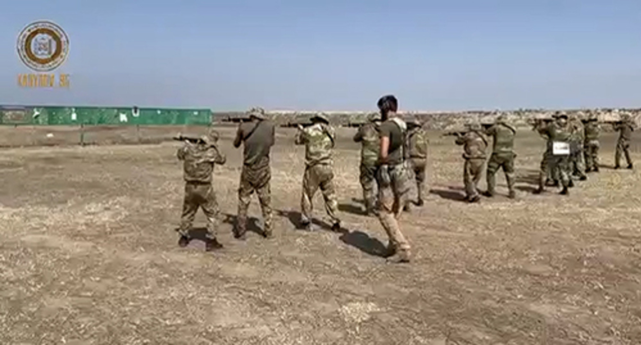 A new group of fighters undergoes training courses at the Russian Special Forces University located in Grozny. Screenshot: https://vk.com/kadyr0v_95 A new group of fighters undergoes training courses at the Russian Special Forces University located in Grozny. Screenshot: https://vk.com/kadyr0v_95