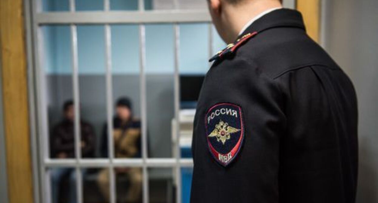 A law enforcer. Photo by Yelena Sineok, Yuga.ru A law enforcer. Photo by Yelena Sineok, Yuga.ru