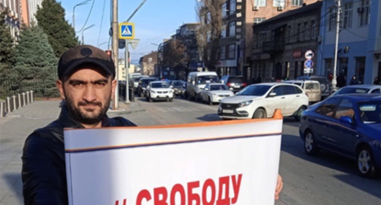 Murad Muradov.* Photo https://www.kavkazr.com/a/zhurnalista-iz-dagestana-vnesli-v-spisok-inostrannyh-agentov/31781882.html * The publication has been included into the register of the foreign media performing the functions of a foreign agent. Murad Muradov.* Photo https://www.kavkazr.com/a/zhurnalista-iz-dagestana-vnesli-v-spisok-inostrannyh-agentov/31781882.html * The publication has been included into the register of the foreign media performing the functions of a foreign agent.