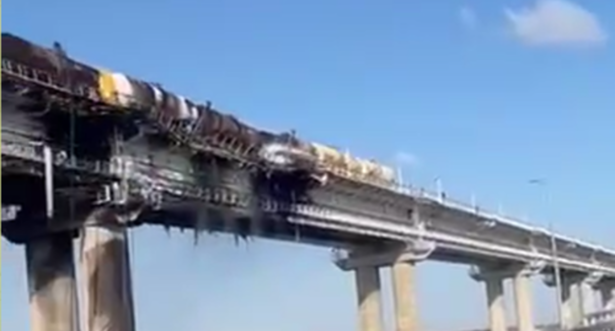 The consequences of the truck explosion on the Crimean Bridge. Screenshot of the video posted on the Telegram channel Mash, https://t.me/breakingmash/38826 The consequences of the truck explosion on the Crimean Bridge. Screenshot of the video posted on the Telegram channel Mash, https://t.me/breakingmash/38826