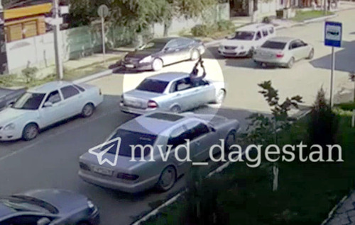 A man fired a submachine gun at a wedding party in Kizlyar. Screenshot of the video posted on the Telegram channel of the Dagestani Ministry of Internal Affairs https://t.me/mvd_dagestan/2112 A man fired a submachine gun at a wedding party in Kizlyar. Screenshot of the video posted on the Telegram channel of the Dagestani Ministry of Internal Affairs https://t.me/mvd_dagestan/2112