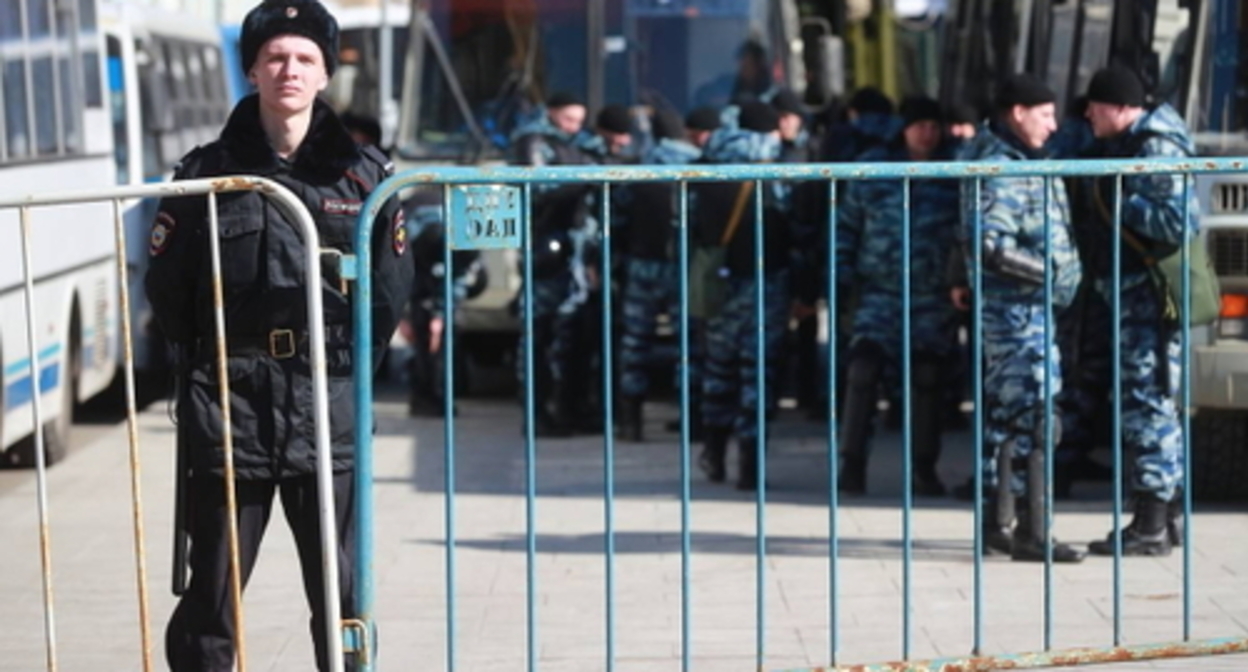 The police. Photo by Yelena Sineok, Yuga.ru The police. Photo by Yelena Sineok, Yuga.ru