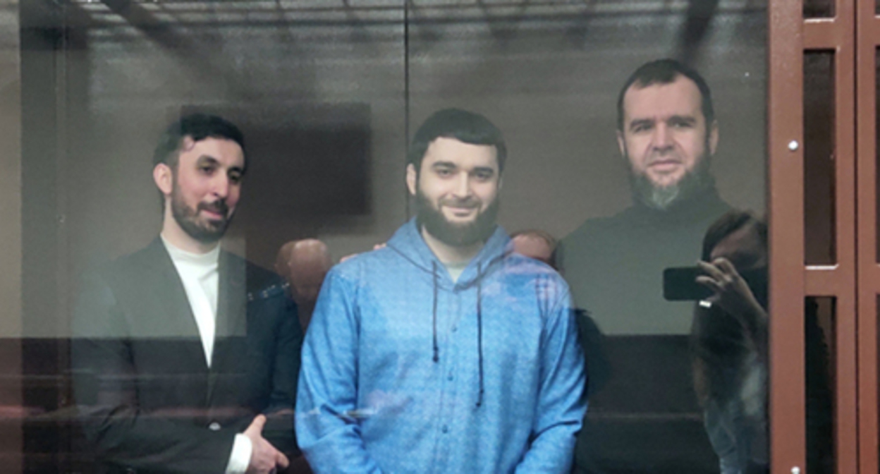 Kemal Tambiev, Abdulmumin Gadjiev and Abubakar Rizvanov in the courtroom (from left to right). 2021. Photo by Konstantin Volgin for the "Caucasian Knot" Kemal Tambiev, Abdulmumin Gadjiev and Abubakar Rizvanov in the courtroom (from left to right). 2021. Photo by Konstantin Volgin for the "Caucasian Knot"