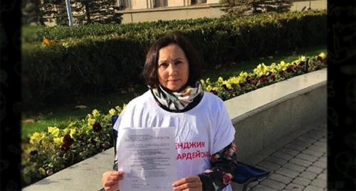 Lyudmila Guslyakova has begun her hunger strike at the Krasnodar Territorial Administration. Screenshot https://t.me/gelenchp/4806 Lyudmila Guslyakova has begun her hunger strike at the Krasnodar Territorial Administration. Screenshot https://t.me/gelenchp/4806