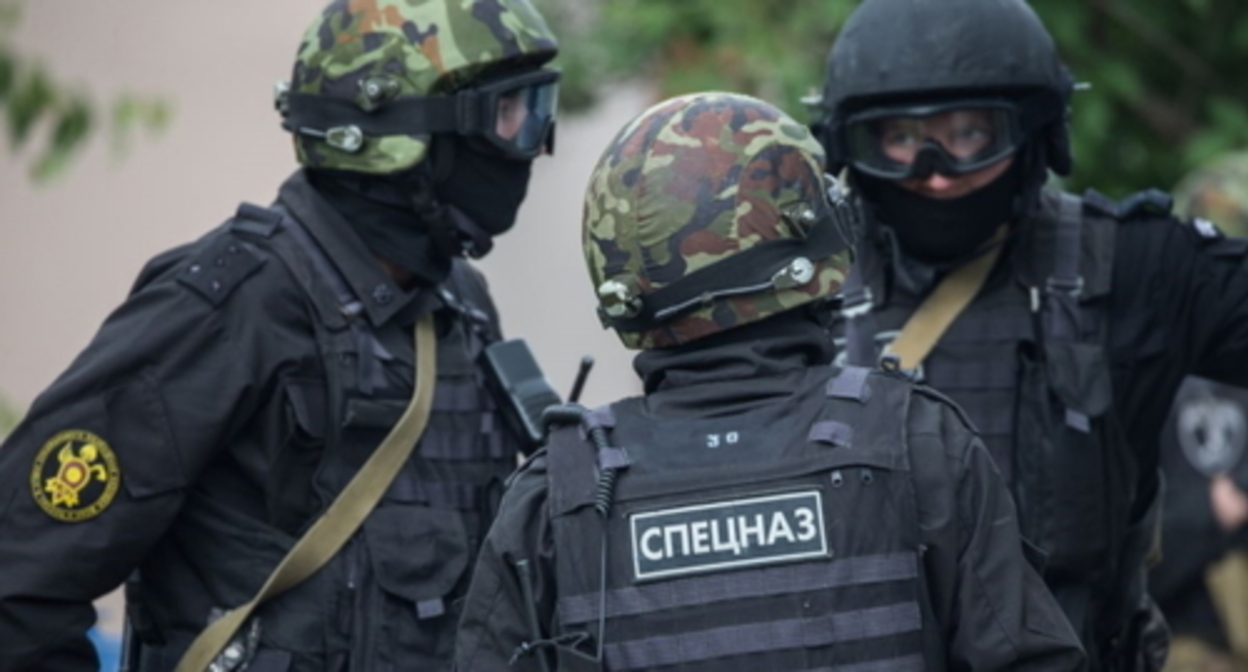 Law enforcers. Photo by the press service of the Russian FSB (Federal Security Bureau) Law enforcers. Photo by the press service of the Russian FSB (Federal Security Bureau)