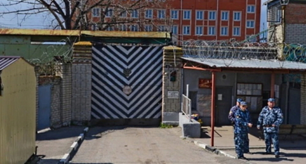 An entrance to the prison tuberculosis hospital, Rostov-on-Don. Photo: bloknot-rostov.ru An entrance to the prison tuberculosis hospital, Rostov-on-Don. Photo: bloknot-rostov.ru