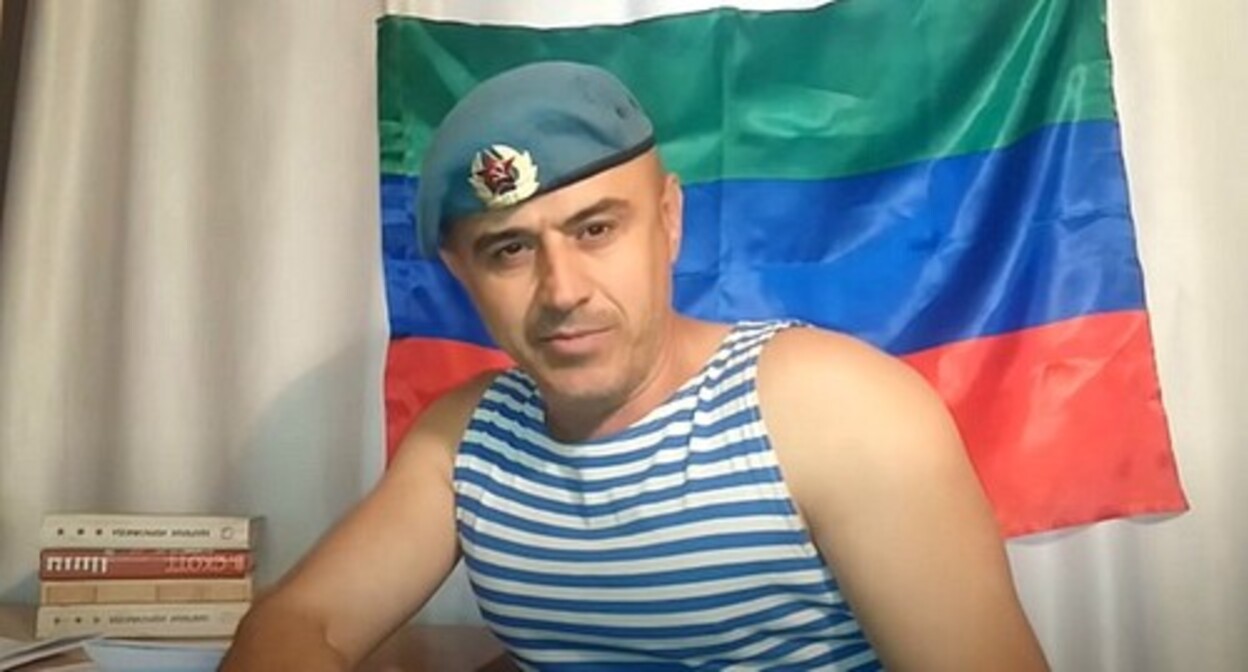 Askhabali Alibekov. Screenshot of the video posted on the "Wild Paratrooper" YouTube channel https://www.youtube.com/watch?v=pgXra9fVrsI Askhabali Alibekov. Screenshot of the video posted on the "Wild Paratrooper" YouTube channel https://www.youtube.com/watch?v=pgXra9fVrsI