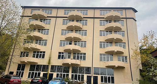An unfinished housing-construction cooperative "Alpha" in Sochi. Photo by the "Caucasian Knot" correspondent An unfinished housing-construction cooperative "Alpha" in Sochi. Photo by the "Caucasian Knot" correspondent
