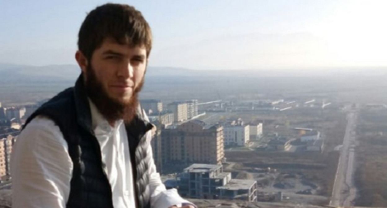 Adam Khamchiev. Photo: https://fortanga.org/2022/02/adam-hamchiev-priznal-vinu-v-hranenii-oruzhiya/ Adam Khamchiev. Photo: https://fortanga.org/2022/02/adam-hamchiev-priznal-vinu-v-hranenii-oruzhiya/