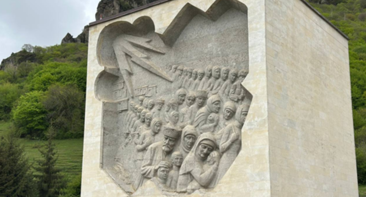 A memorial dedicated to the victims of the deportation of the Karachay people. Screenshot of the post published on the Telegram channel of the administration of the Karachayevsky District on May 3, 2023 https://t.me/adm_karachaevsk/5360 A memorial dedicated to the victims of the deportation of the Karachay people. Screenshot of the post published on the Telegram channel of the administration of the Karachayevsky District on May 3, 2023 https://t.me/adm_karachaevsk/5360