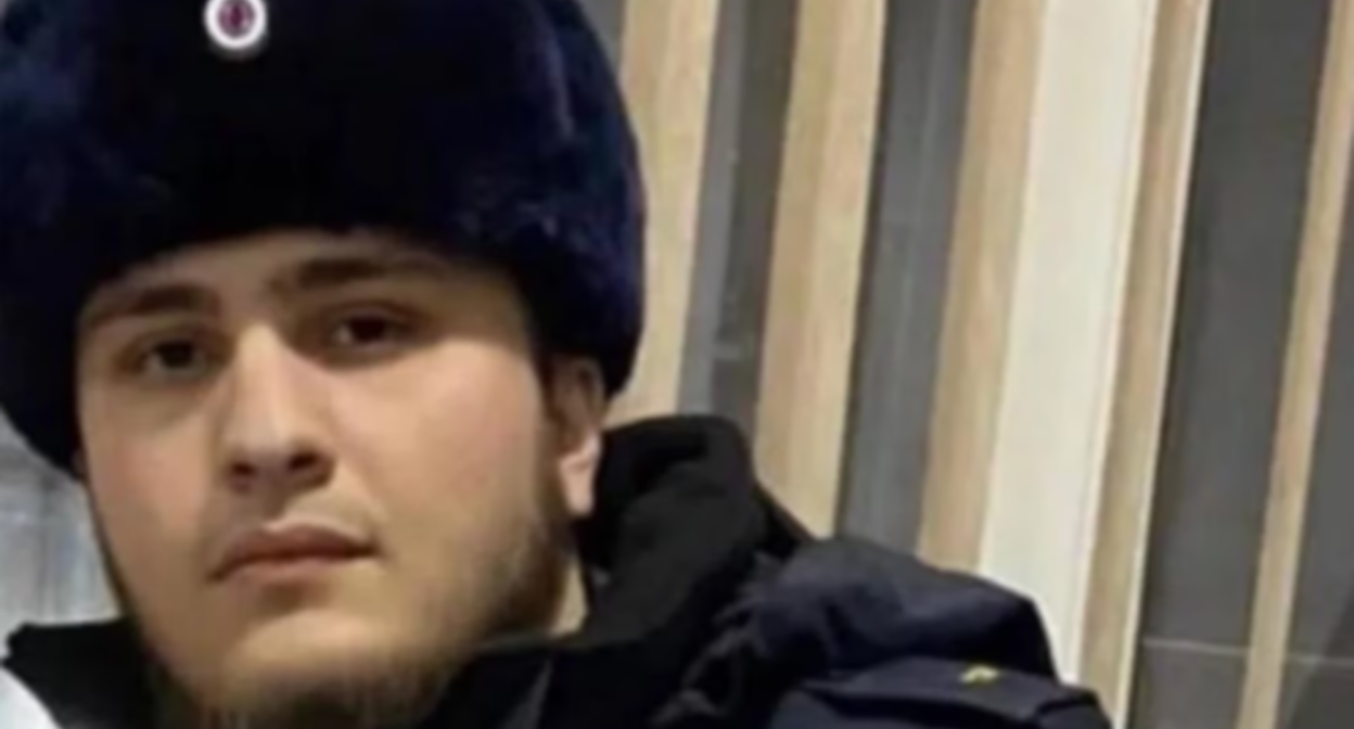 Yasin Khalidov. Screenshot of the photo from the website of the "Novaya Gazeta" outlet https://novayagazeta-ru.cdn.ampproject.org/c/s/novayagazeta.ru/amp/articles/2023/05/27/kak-chechenskie-politseiskie-ispolzovali-fsb Yasin Khalidov. Screenshot of the photo from the website of the "Novaya Gazeta" outlet https://novayagazeta-ru.cdn.ampproject.org/c/s/novayagazeta.ru/amp/articles/2023/05/27/kak-chechenskie-politseiskie-ispolzovali-fsb