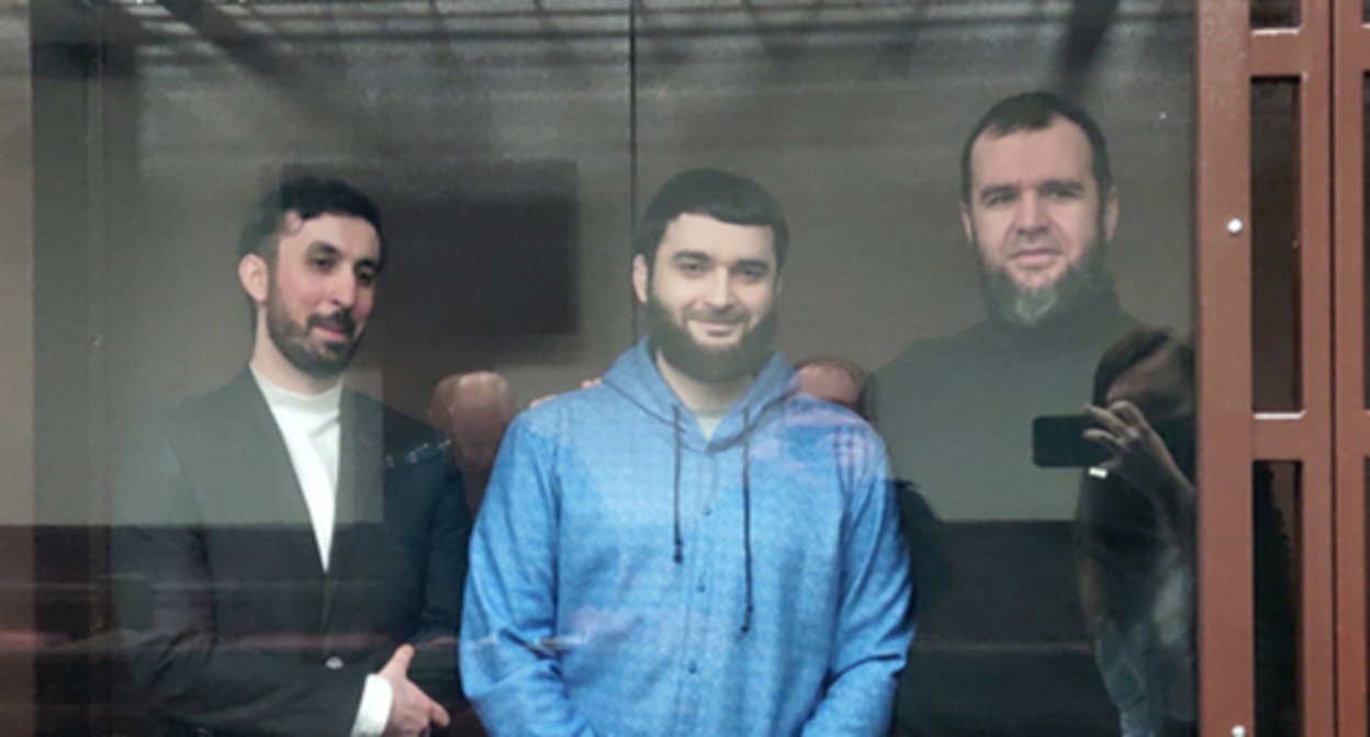 Kemal Tambiev, Abdulmumin Gadjiev and Abubakar Rizvanov in the courtroom. 2021. Photo by the "Caucasian Knot" correspondent Kemal Tambiev, Abdulmumin Gadjiev and Abubakar Rizvanov in the courtroom. 2021. Photo by the "Caucasian Knot" correspondent