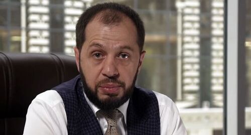 Advocate Kaloi Akhilgov. Screenshot of the video from the YouTube channel "Lawyer Kaloi Akhilgov" https://www.youtube.com/watch?v=ZzxGyM1dn3A Advocate Kaloi Akhilgov. Screenshot of the video from the YouTube channel "Lawyer Kaloi Akhilgov" https://www.youtube.com/watch?v=ZzxGyM1dn3A