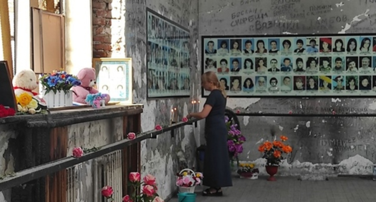In the building of the school No. 1 in Beslan. September 1, 2023. Photo by the "Caucasian Knot" correspondent In the building of the school No. 1 in Beslan. September 1, 2023. Photo by the "Caucasian Knot" correspondent