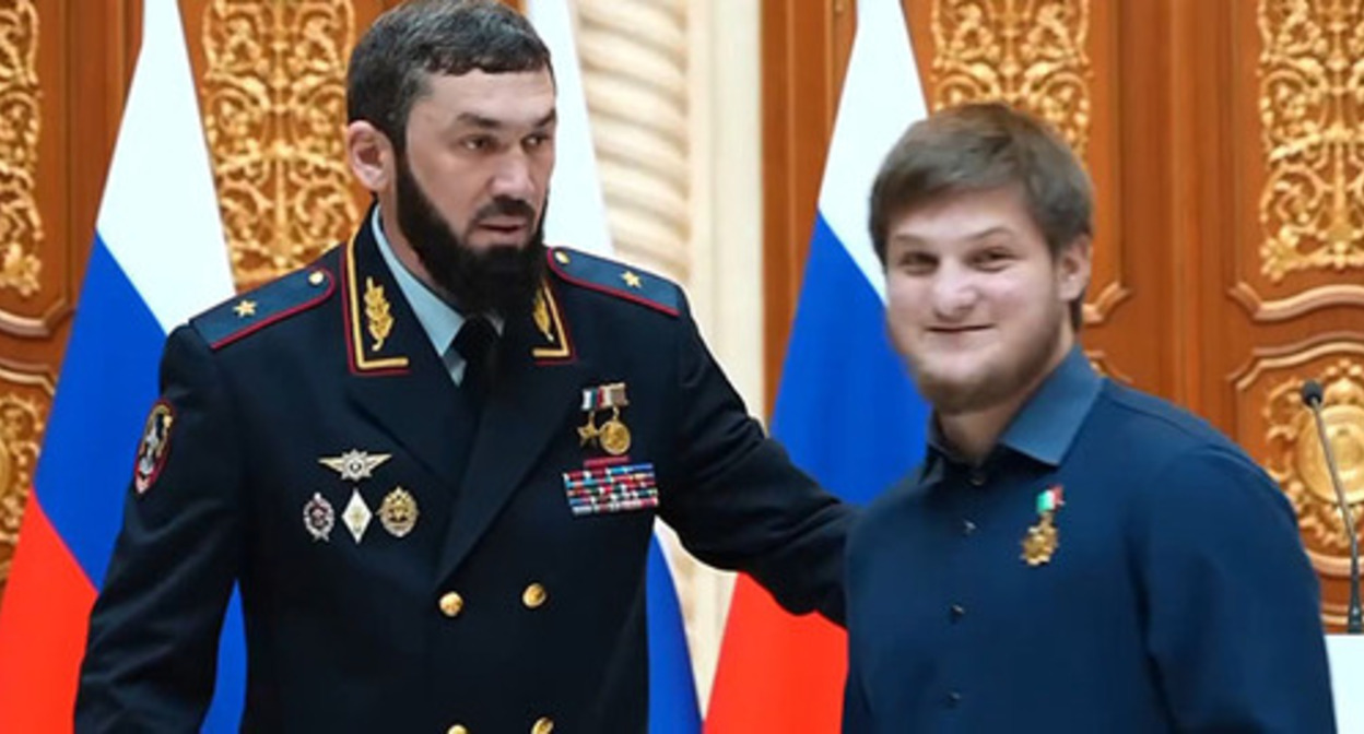Magomed Daudov (on the left) and Akhmat Kadyrov. Screenshot of the video https://t.me/MDaudov_95/1761 Magomed Daudov (on the left) and Akhmat Kadyrov. Screenshot of the video https://t.me/MDaudov_95/1761