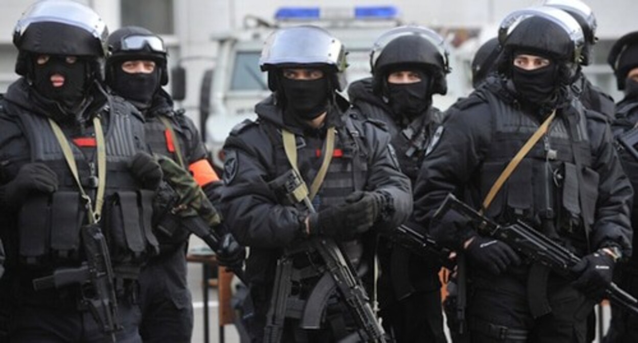 Law enforcers. Photo by the press service of the Russian MIA Law enforcers. Photo by the press service of the Russian MIA