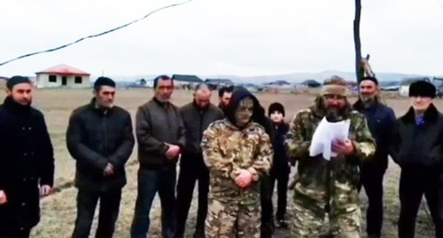 Murat Esmurziev (in the center) records a video appeal to Putin. Screenshot of a video published by the "Fortanga" https://t.me/fortangaorg/17448 Murat Esmurziev (in the center) records a video appeal to Putin. Screenshot of a video published by the "Fortanga" https://t.me/fortangaorg/17448