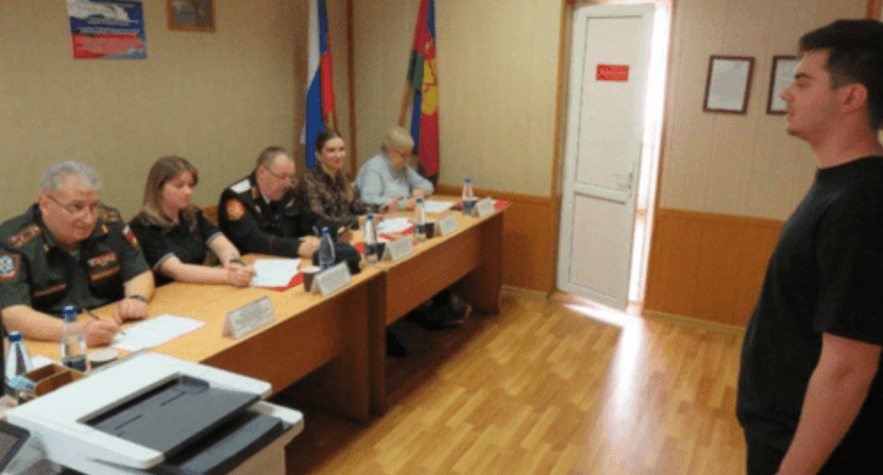 Draft commission. Screenshot of the photo posted on the Telegram channel of the Tuapsinsky District on April 1, 2024 https://t.me/tuapseregionadm/10769 Draft commission. Screenshot of the photo posted on the Telegram channel of the Tuapsinsky District on April 1, 2024 https://t.me/tuapseregionadm/10769