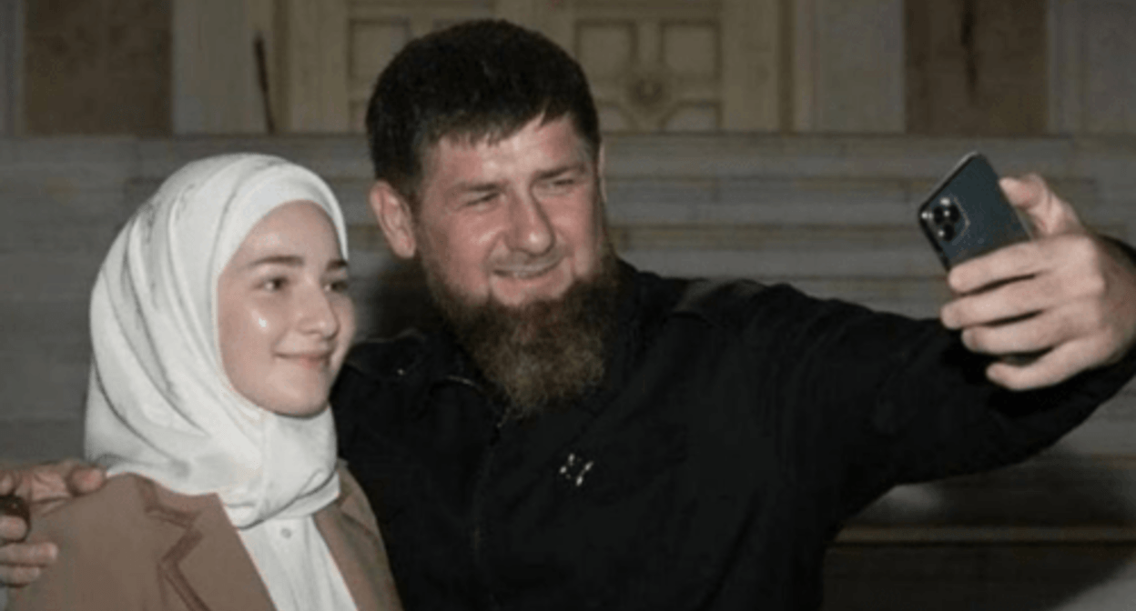 Ramzan Kadyrov and his daughter Tabarik. Screenshot of the photo posted on the Telegram channel of the Grozny Mayoralty on April 20, 2024 https://t.me/grozmerr/3108 Ramzan Kadyrov and his daughter Tabarik. Screenshot of the photo posted on the Telegram channel of the Grozny Mayoralty on April 20, 2024 https://t.me/grozmerr/3108
