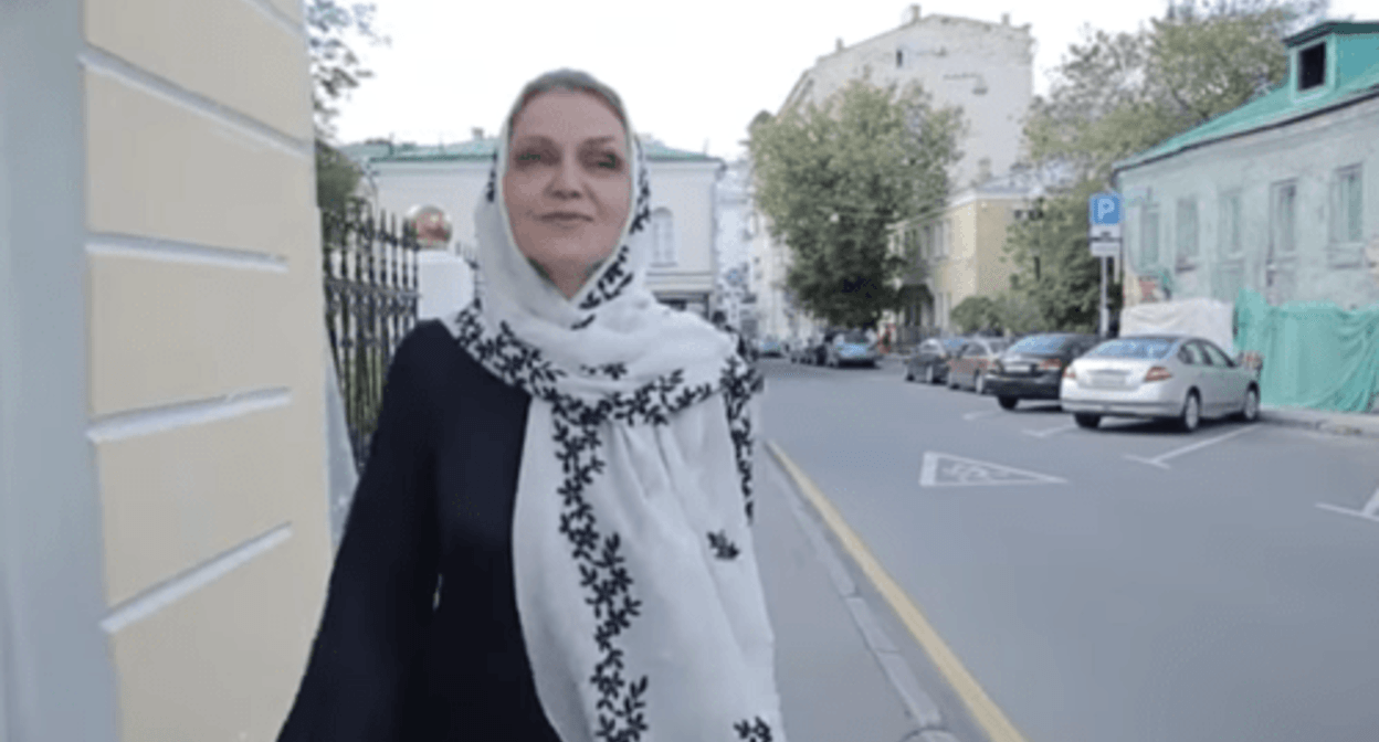 Nadezhda Kevorkova. Screenshot of the video by the "Alif TV", September 4, 2017, https://www.youtube.com/watch?v=T1_J-lCtZ-8&list=PLRALUa8Cg90ObrcFX6I2C_FeaXWX2V1Zt&index=11 Nadezhda Kevorkova. Screenshot of the video by the "Alif TV", September 4, 2017, https://www.youtube.com/watch?v=T1_J-lCtZ-8&list=PLRALUa8Cg90ObrcFX6I2C_FeaXWX2V1Zt&index=11