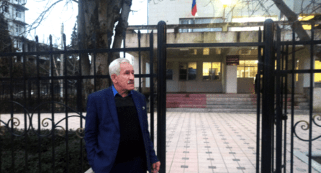 Temirkhan Amakhanov at the Derbent Ciry Court, March 16, 2021. Photo by Rasul Magomedov for the "Caucasian Knot" Temirkhan Amakhanov at the Derbent Ciry Court, March 16, 2021. Photo by Rasul Magomedov for the "Caucasian Knot"