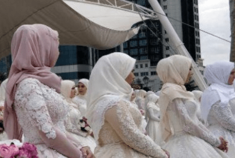 Girls in wedding dresses. Photo https://mtdata.ru/u20/photo02AB/20433138874-0/original.jpg Girls in wedding dresses. Photo https://mtdata.ru/u20/photo02AB/20433138874-0/original.jpg
