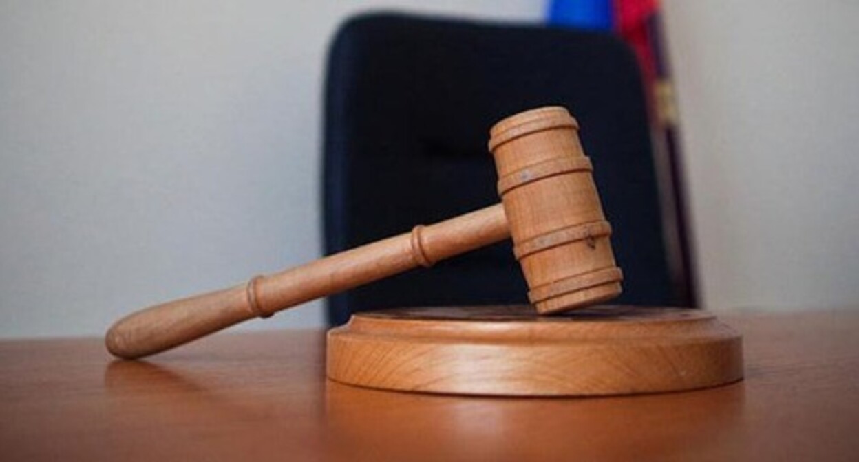 A gavel. Photo: Fyodor Obmaykin / Yugopolis A gavel. Photo: Fyodor Obmaykin / Yugopolis