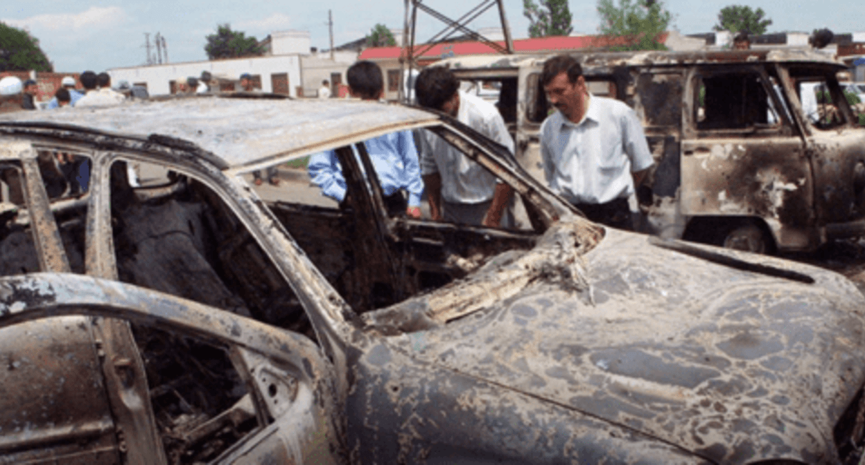Consequences of the militants' attack on Ingushetia. Screenshot of the photo by "Fortanga" on June 2, 2020 https://fortanga.org/2020/06/16-let-nazad-boeviki-shamilya-basaeva-napali-na-ingushetiyu/ Consequences of the militants' attack on Ingushetia. Screenshot of the photo by "Fortanga" on June 2, 2020 https://fortanga.org/2020/06/16-let-nazad-boeviki-shamilya-basaeva-napali-na-ingushetiyu/
