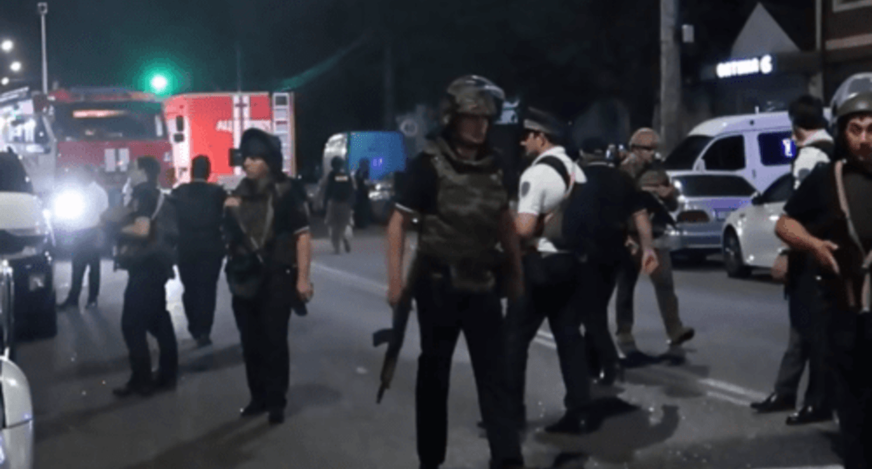 Law enforcers at the site of the militants' attack. Makhachkala, June 23, 2024. Screenshot of a video by RBC https://www.rbc.ru/politics/23/06/2024/6678605c9a79473e6ab810cd Law enforcers at the site of the militants' attack. Makhachkala, June 23, 2024. Screenshot of a video by RBC https://www.rbc.ru/politics/23/06/2024/6678605c9a79473e6ab810cd