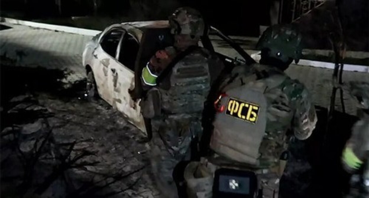 Law enforcers at the site of the militants' attack in Dagestan. June 23, 2024. Photo by the Russian National Antiterrorist Committee Law enforcers at the site of the militants' attack in Dagestan. June 23, 2024. Photo by the Russian National Antiterrorist Committee