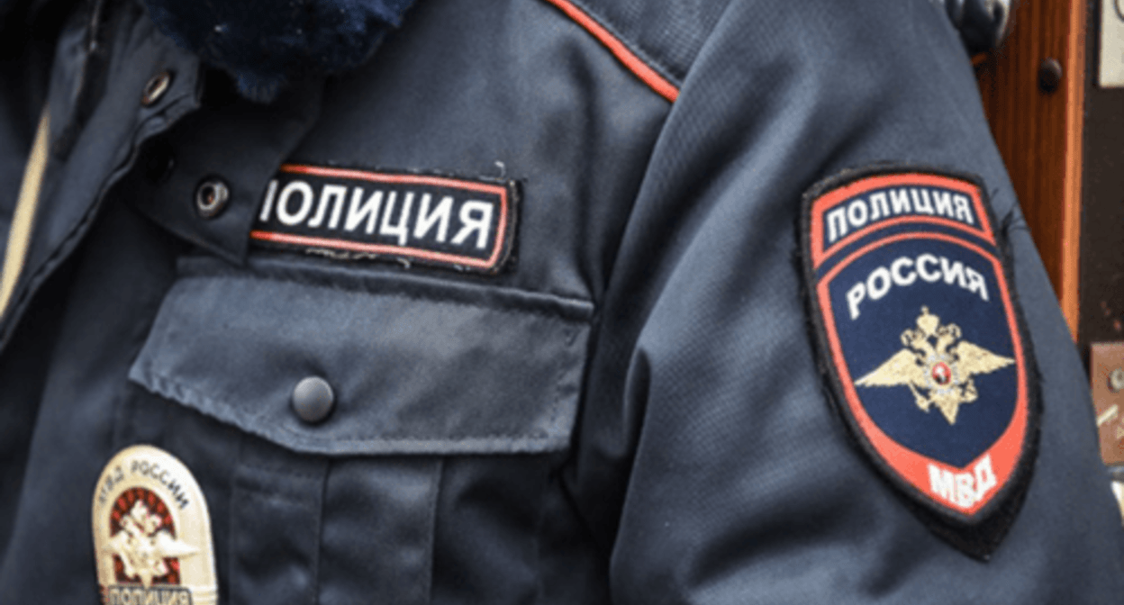 A law enforcer. Photo by Yelena Sineok, Yuga.ru A law enforcer. Photo by Yelena Sineok, Yuga.ru