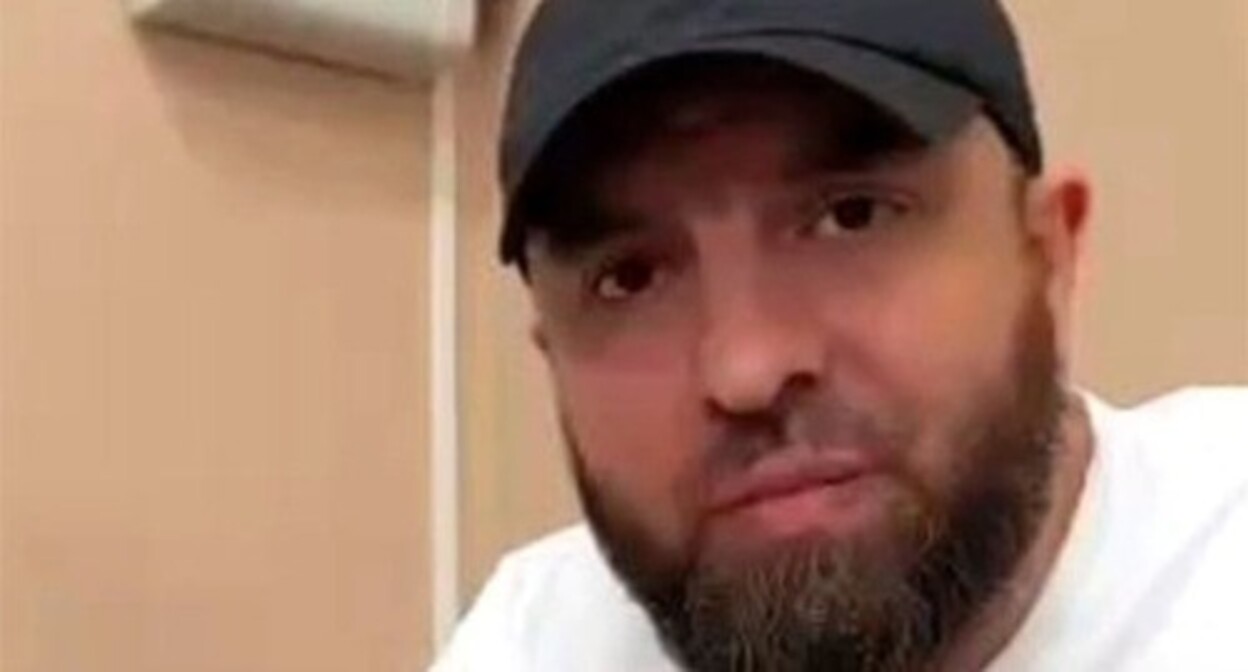 Khadjimurad Khanov during his talk to a doctor. Screenshot of a video https://dagestan-news.net/society/2024/06/28/93051.html Khadjimurad Khanov during his talk to a doctor. Screenshot of a video https://dagestan-news.net/society/2024/06/28/93051.html