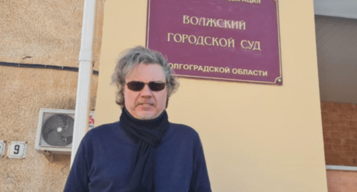 Alexander Yefimov at the Volzhsky City Court. Photo courtesy of Alexander Yefimov for the "Caucasian Knot" Alexander Yefimov at the Volzhsky City Court. Photo courtesy of Alexander Yefimov for the "Caucasian Knot"