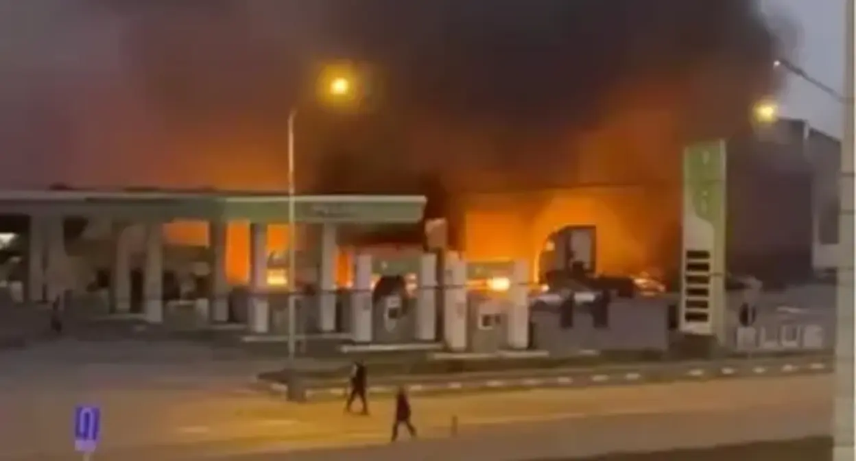 An explosion at a fuelling station located in the highway near the village of Novy Khushet. September 27, 2024. Photo: 112 / T.me An explosion at a fuelling station located in the highway near the village of Novy Khushet. September 27, 2024. Photo: 112 / T.me