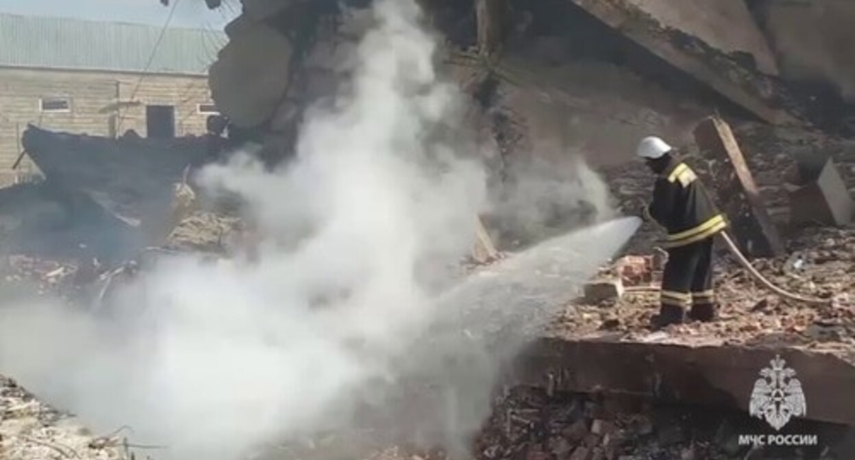 Emergency services at the site of the explosion at a fuelling station in Dagestan. September 28, 2024. Screenshot of a video by the Russian Ministry of Emergency Situations https://t.me/mchs_official/22772 Emergency services at the site of the explosion at a fuelling station in Dagestan. September 28, 2024. Screenshot of a video by the Russian Ministry of Emergency Situations https://t.me/mchs_official/22772