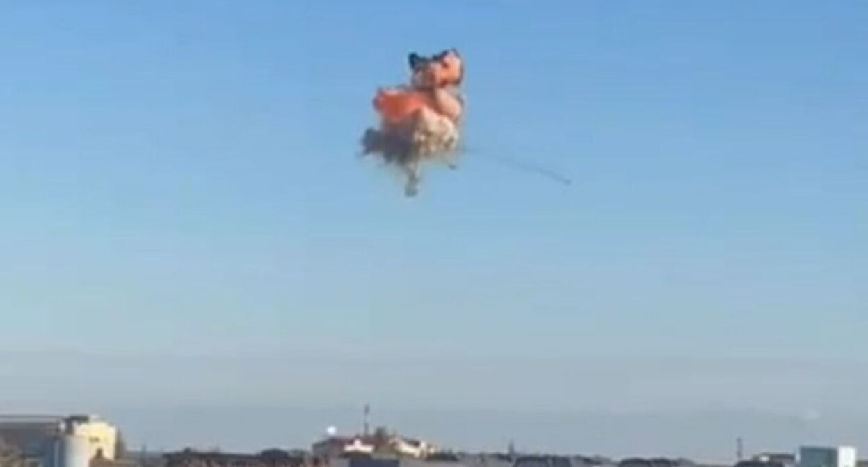 An attack with a drone in Kaspiysk. Screenshot of a video posted on November 6, 2024 on the Telegram channel "Trailers and Videos" https://t.me/sehensiesee/144 An attack with a drone in Kaspiysk. Screenshot of a video posted on November 6, 2024 on the Telegram channel "Trailers and Videos" https://t.me/sehensiesee/144