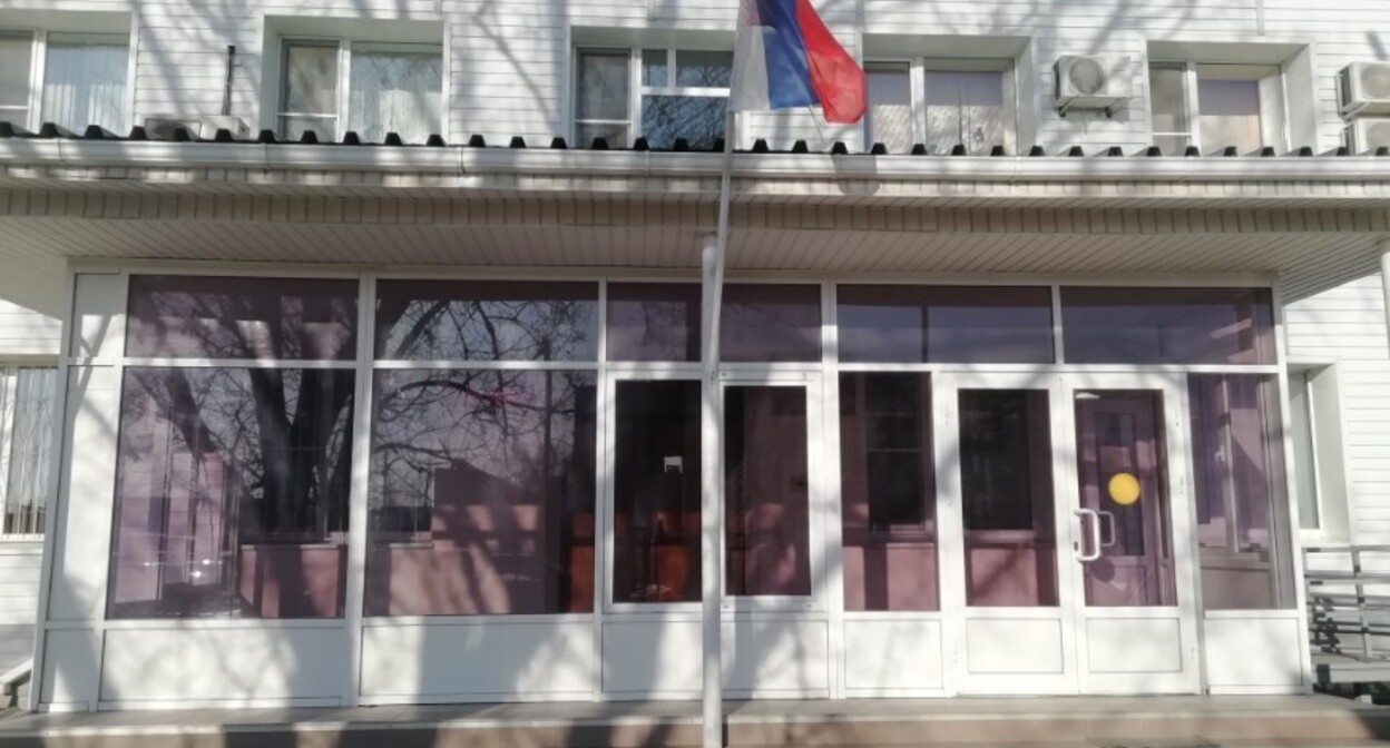 The court of the city of Akhtubinsk, Astrakhan Region. Photo: https://sudyrf.info/ahtubinsk/ahtubinskiy-rayonnyy-sud The court of the city of Akhtubinsk, Astrakhan Region. Photo: https://sudyrf.info/ahtubinsk/ahtubinskiy-rayonnyy-sud