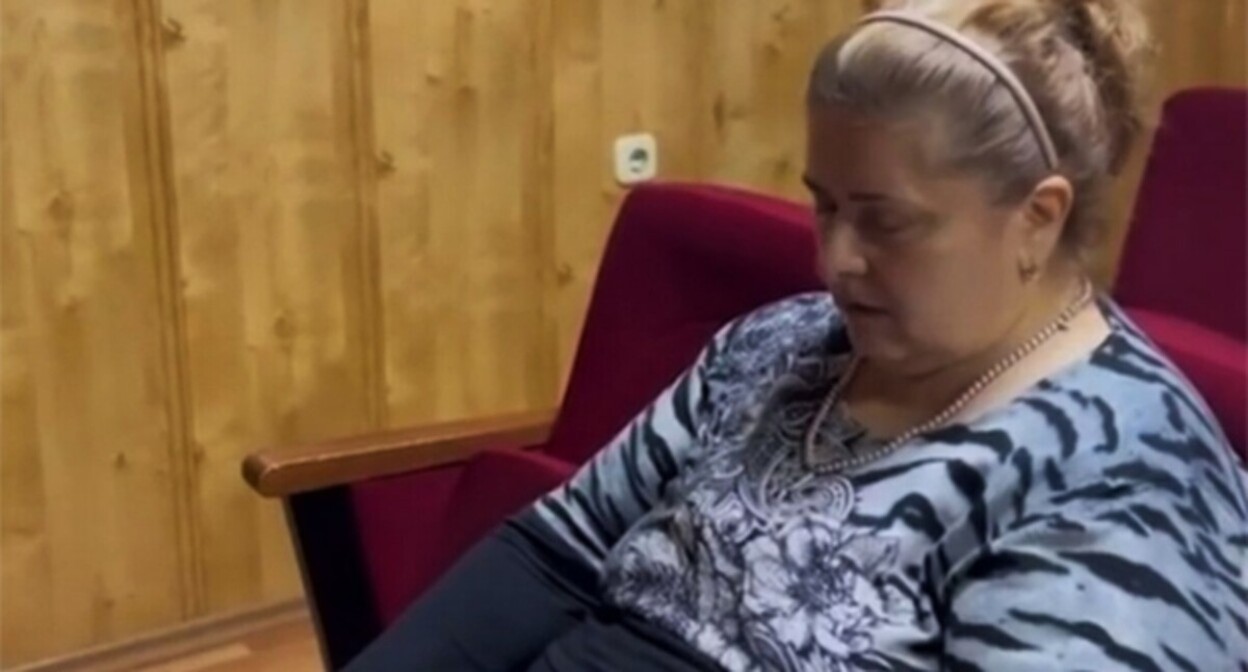 Zarema Musaeva. Screenshot of a video posted on Instagram of Mansur Soltaev, the Chechen Ombudsperson https://www.instagram.com/p/CZAKOLSlcvd/ Zarema Musaeva. Screenshot of a video posted on Instagram of Mansur Soltaev, the Chechen Ombudsperson https://www.instagram.com/p/CZAKOLSlcvd/