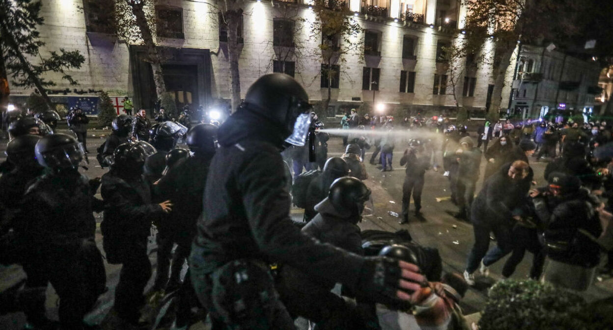 A protest action in Tbilisi. December 7, 2024. Photo by Aziz Karimov for the "Caucasian Knot" A protest action in Tbilisi. December 7, 2024. Photo by Aziz Karimov for the "Caucasian Knot"