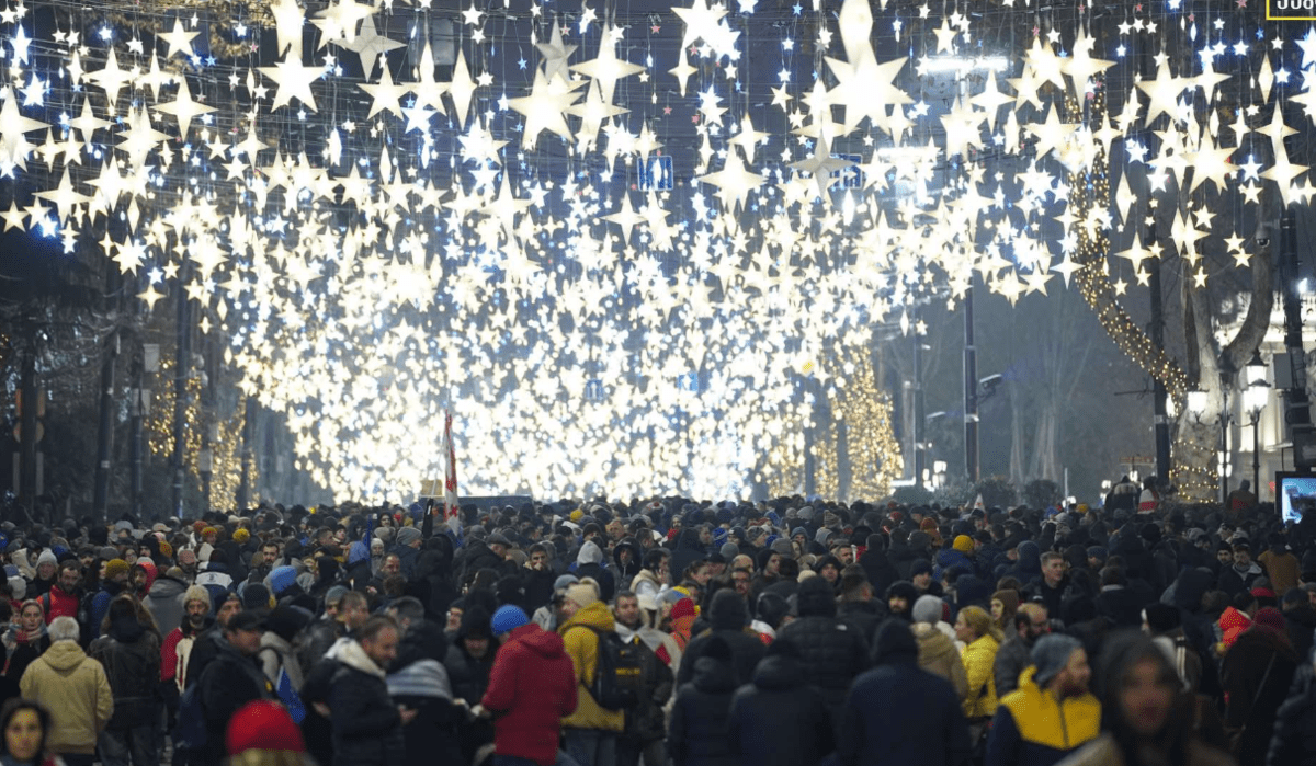 The 29th day of protests in Tbilisi. Screenshot of the photo posted by Publika on December 26, 2024 https://www.facebook.com/photo/?fbid=1333204654745748&set=pcb.1333205001412380 (the activities of the Meta Company, owning Facebook, are banned in Russia) The 29th day of protests in Tbilisi. Screenshot of the photo posted by Publika on December 26, 2024 https://www.facebook.com/photo/?fbid=1333204654745748&set=pcb.1333205001412380 (the activities of the Meta Company, owning Facebook, are banned in Russia)
