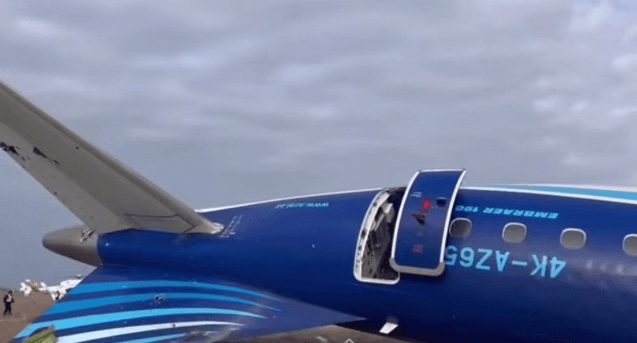 The plane flying from Baku to Grozny which crashed near Aktau, Kazakhstan. Screenshot of a video posted by the Russian Ministry for Emergencies on December 25, 2024 https://t.me/qr_tjm/19938 The plane flying from Baku to Grozny which crashed near Aktau, Kazakhstan. Screenshot of a video posted by the Russian Ministry for Emergencies on December 25, 2024 https://t.me/qr_tjm/19938