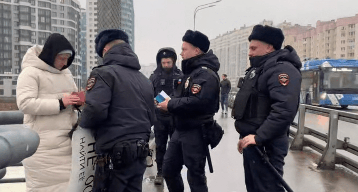 The detention of Elena Patyaeva. Screenshot of a video posted on the RusNews on January 29, 2025 https://t.me/rusnews/66180 The detention of Elena Patyaeva. Screenshot of a video posted on the RusNews on January 29, 2025 https://t.me/rusnews/66180