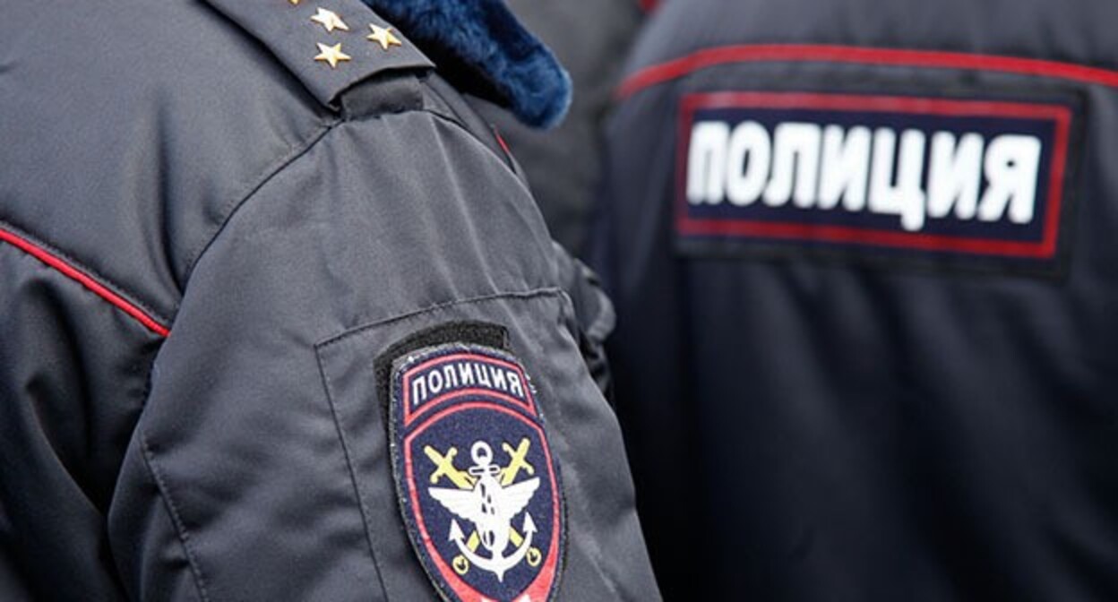 Police officers. Photo by Vlad Alexandrov, Yuga.ru Police officers. Photo by Vlad Alexandrov, Yuga.ru