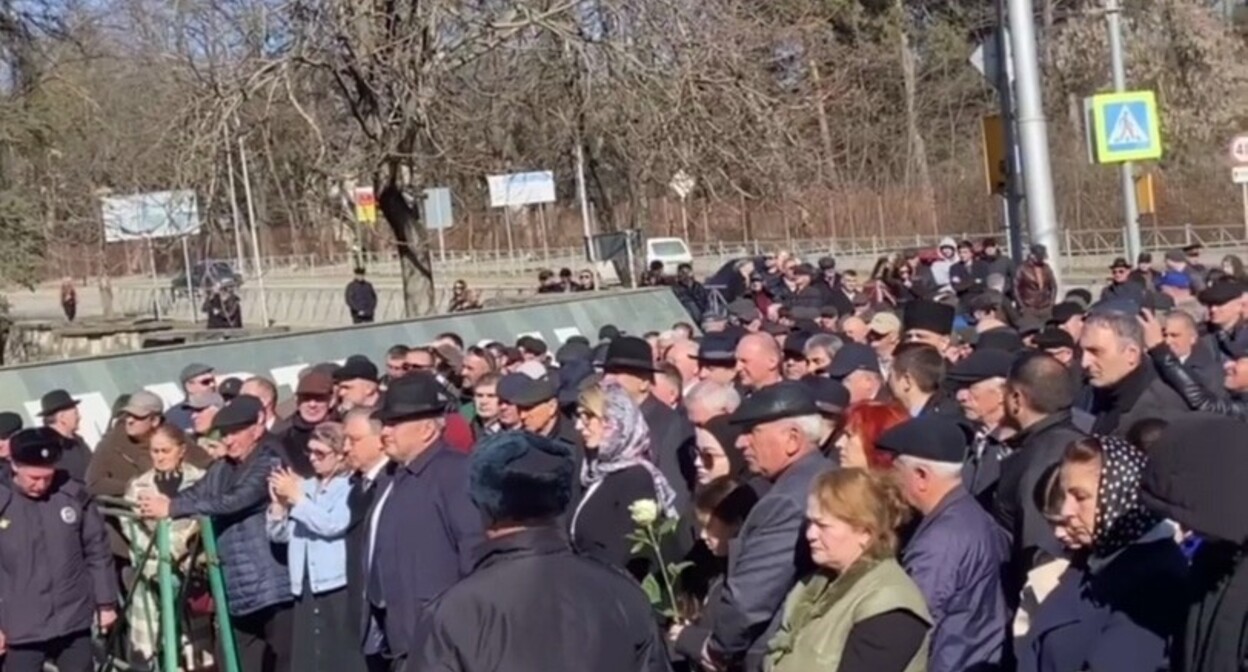 An action in memory of those who fell victim to the deportation. Nalchik, March 8, 2025. Screenshot of a video by the Kabardino-Balkarian Radio and Television Center https://t.me/vestikbr/14675 An action in memory of those who fell victim to the deportation. Nalchik, March 8, 2025. Screenshot of a video by the Kabardino-Balkarian Radio and Television Center https://t.me/vestikbr/14675