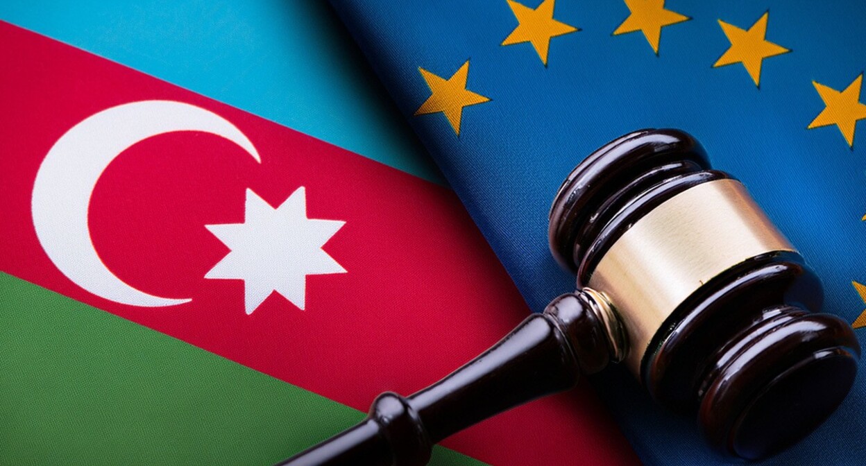 The flags of Azerbaijan and European Union. Picture made in Photoshop by the "Caucasian Knot" The flags of Azerbaijan and European Union. Picture made in Photoshop by the "Caucasian Knot"
