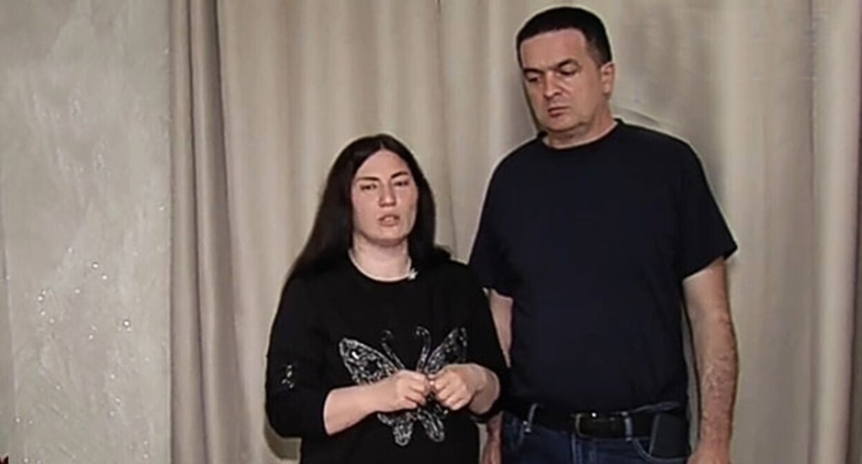 Screenshot of a video appeal recorded by Anna Tsomartova's parents, 2024. Screenshot of a video www.youtube.com/watch&v=zCml7AtaOYU Screenshot of a video appeal recorded by Anna Tsomartova's parents, 2024. Screenshot of a video www.youtube.com/watch&v=zCml7AtaOYU