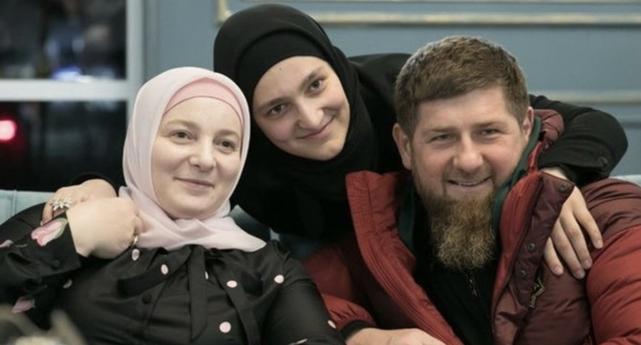 Ramzan Kadyrov with his wife and eldest daughter. Screenshot of a photo posted on youm7's page on Instagram https://www.instagram.com/youm7/p/ClAwgE-N1VY/?img_index=2 Ramzan Kadyrov with his wife and eldest daughter. Screenshot of a photo posted on youm7's page on Instagram https://www.instagram.com/youm7/p/ClAwgE-N1VY/?img_index=2