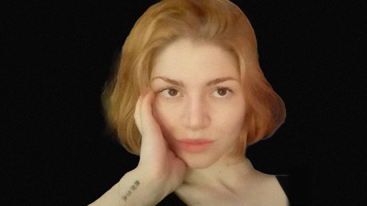 Seda Suleimanova. Screenshot of a video https://www.youtube.com/watch?v=SYTS3l9FlWg